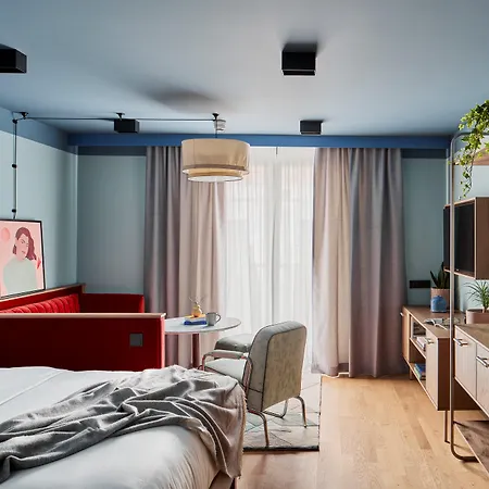 Schwan Locke Hotell 4*