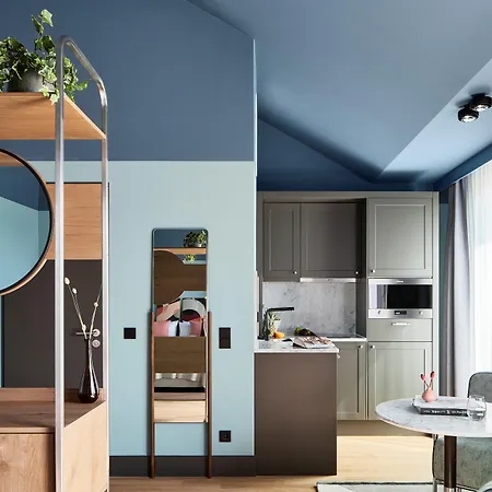 Schwan Locke Hotel 4*