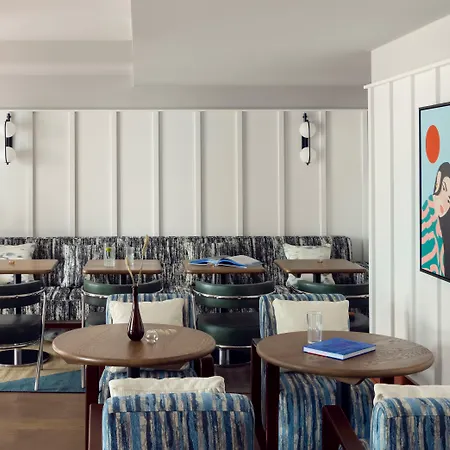 Schwan Locke 4* Monaco di Baviera